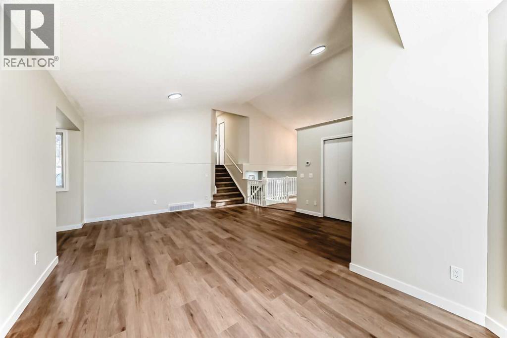 624 Shawinigan Drive Sw, Calgary, Alberta  T2Y 2H4 - Photo 15 - A2274635