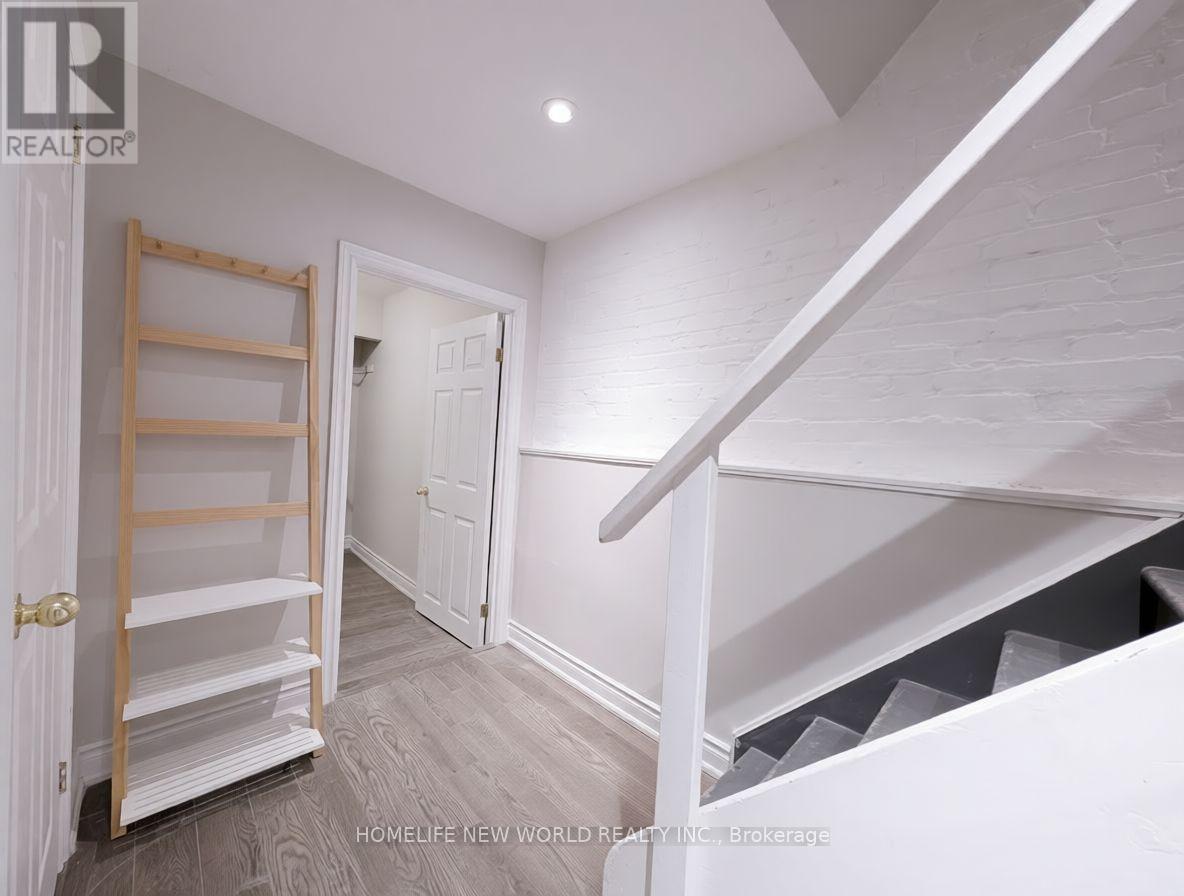 Lower - 10 Dixon Avenue, Toronto, Ontario  M4L 1N3 - Photo 8 - E12685468