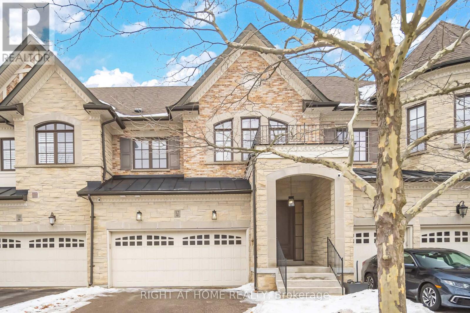 12 JENNY THOMPSON COURT, Richmond Hill, Ontario