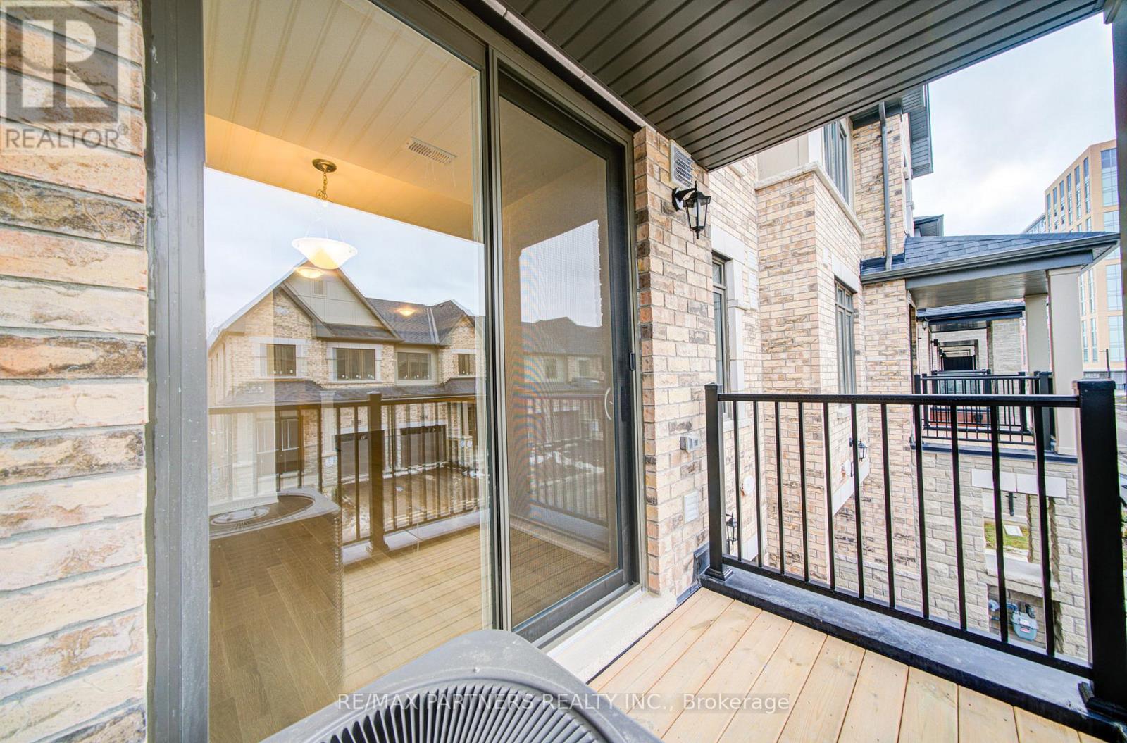 23 John Canning Way, Markham, Ontario  L3R 3X3 - Photo 10 - N12685470