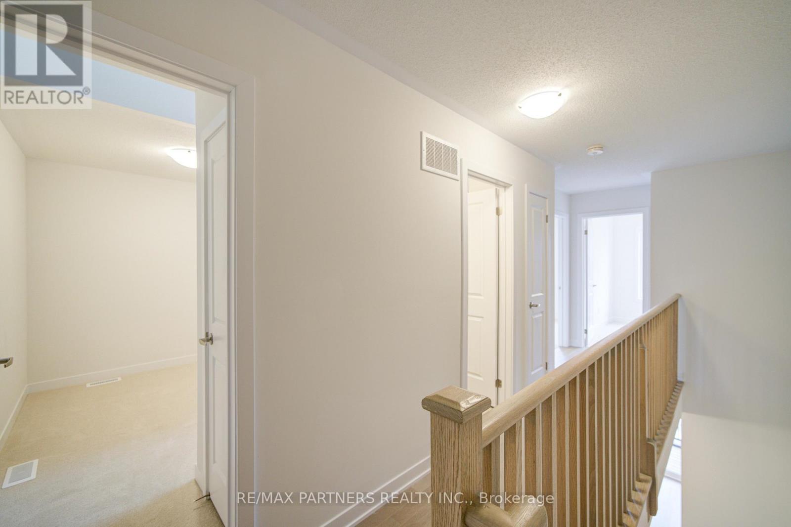 23 John Canning Way, Markham, Ontario  L3R 3X3 - Photo 11 - N12685470