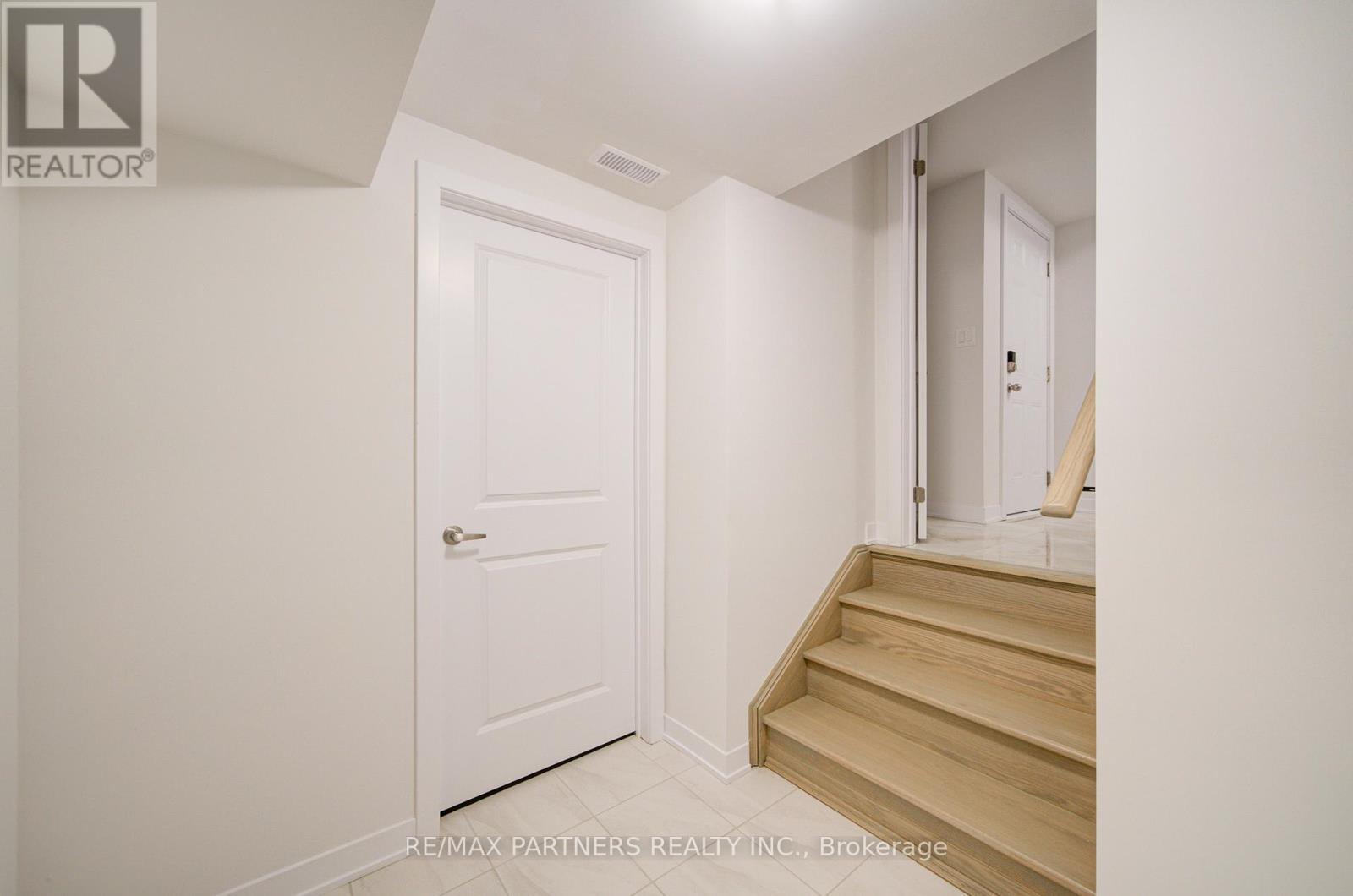 23 John Canning Way, Markham, Ontario  L3R 3X3 - Photo 18 - N12685470