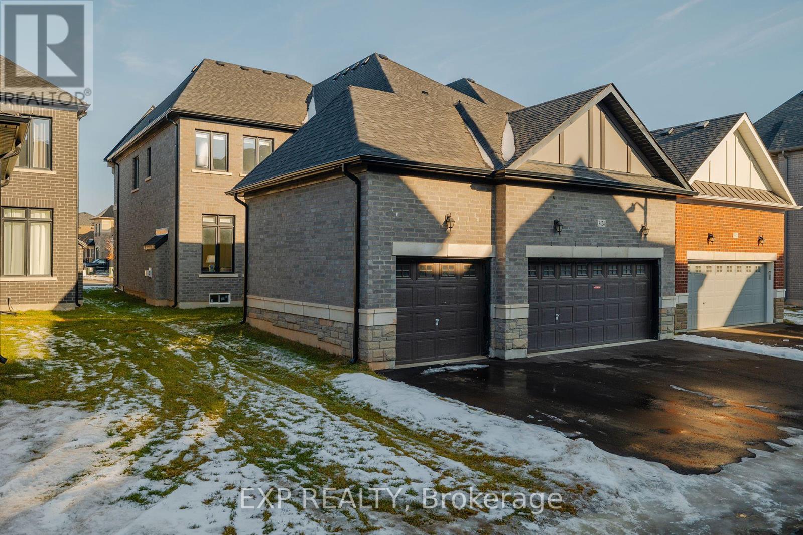 3424 Millicent Avenue, Oakville, Ontario  L6H 0V8 - Photo 3 - W12685444