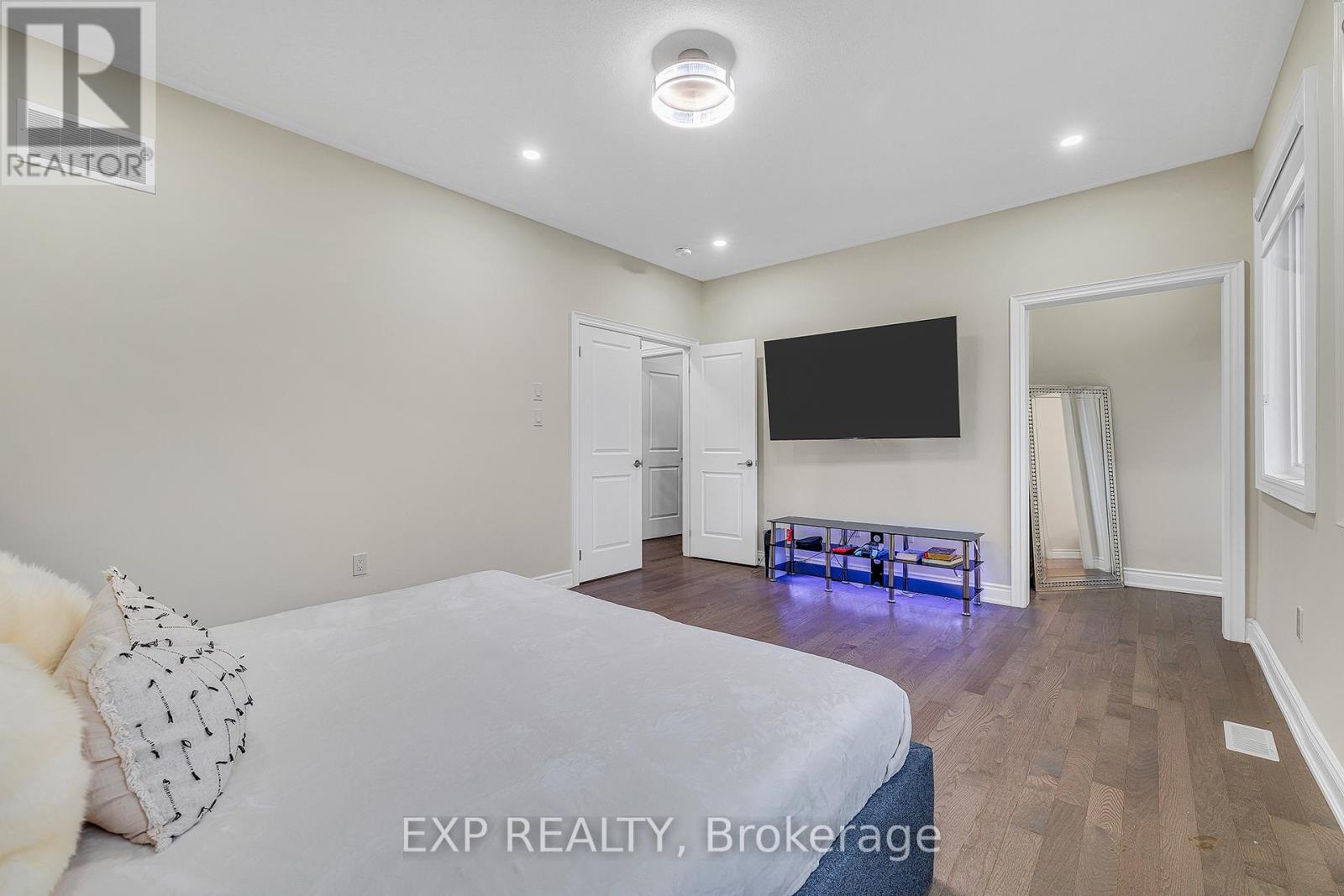 3424 Millicent Avenue, Oakville, Ontario  L6H 0V8 - Photo 32 - W12685444