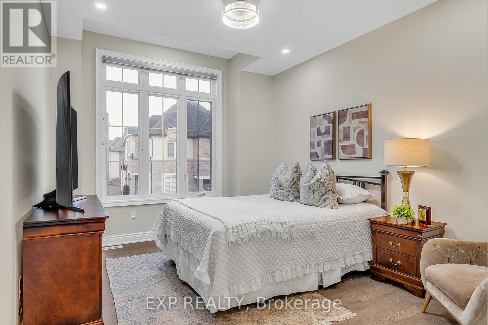 3424 Millicent Avenue, Oakville, Ontario  L6H 0V8 - Photo 38 - W12685444