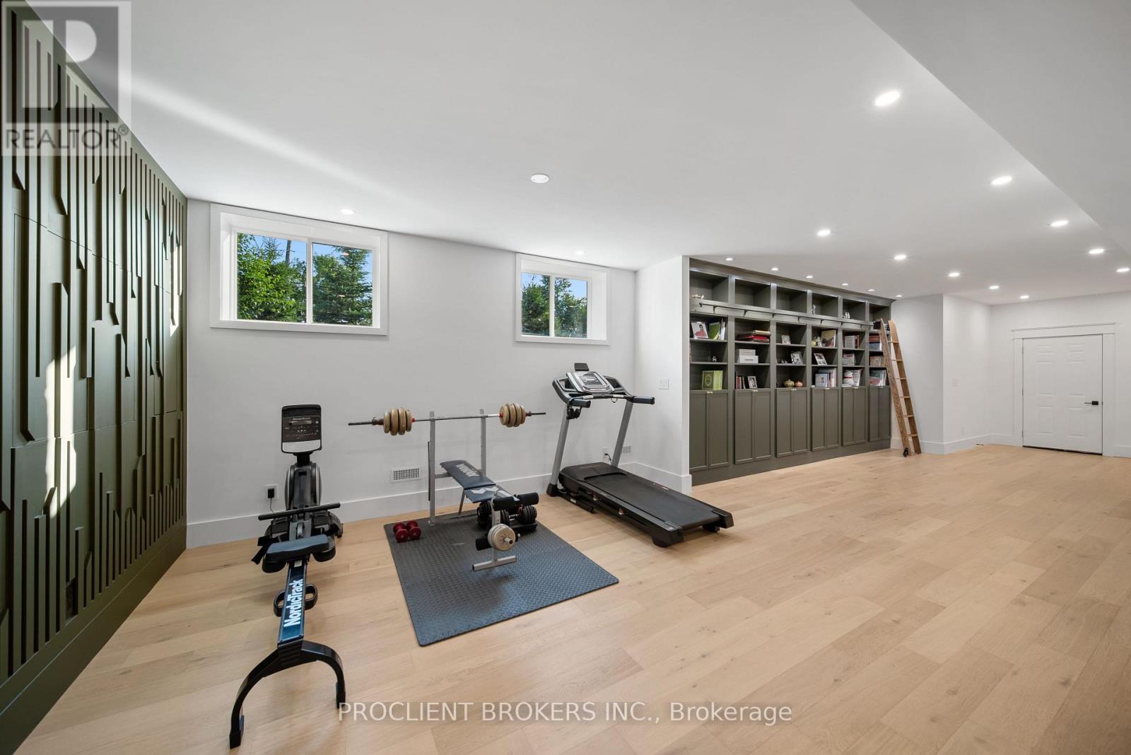 10223 Guelph Line, Milton, Ontario  L0P 1B0 - Photo 31 - W12685448