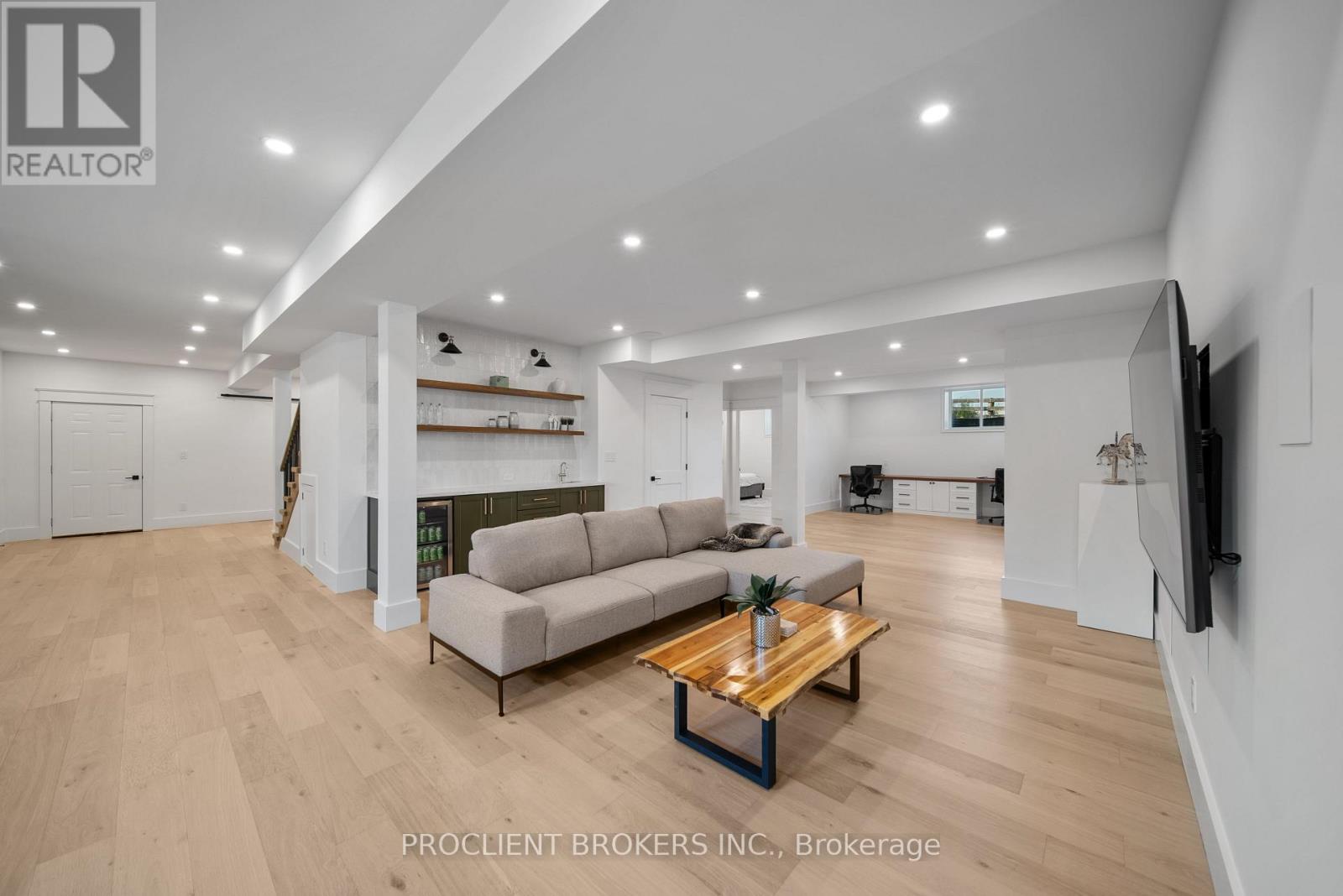 10223 Guelph Line, Milton, Ontario  L0P 1B0 - Photo 32 - W12685448