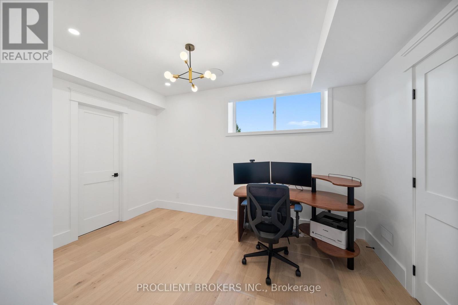 10223 Guelph Line, Milton, Ontario  L0P 1B0 - Photo 35 - W12685448