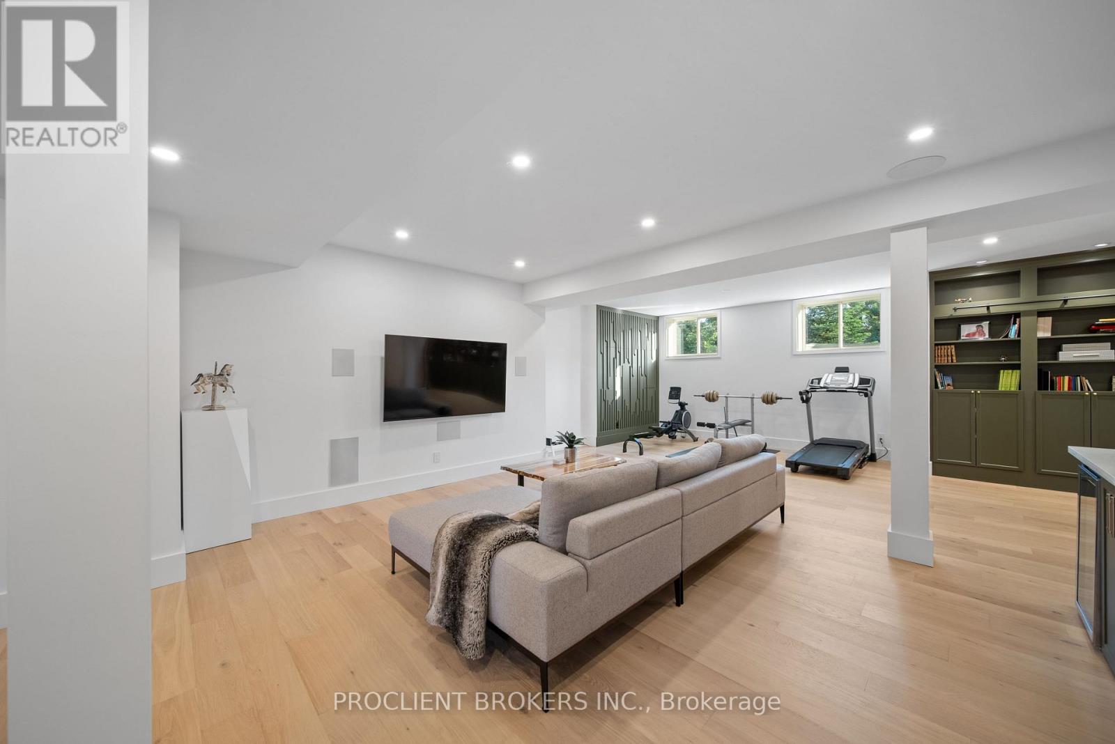 10223 Guelph Line, Milton, Ontario  L0P 1B0 - Photo 36 - W12685448