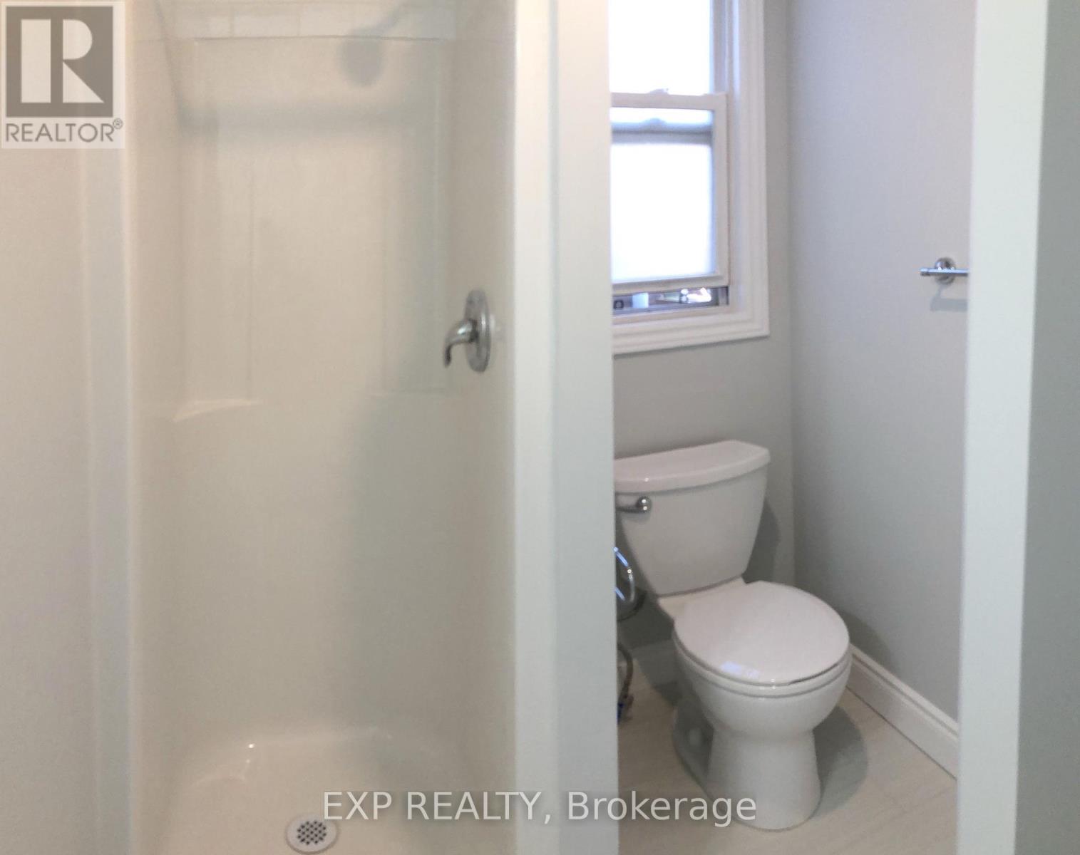 2798 Dundas Street W, Toronto, Ontario  M6P 1Y5 - Photo 8 - W12685456