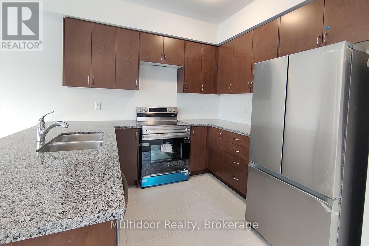 67 - 305 Garner Road W, Hamilton, Ontario  L9G 3K9 - Photo 3 - X12685466