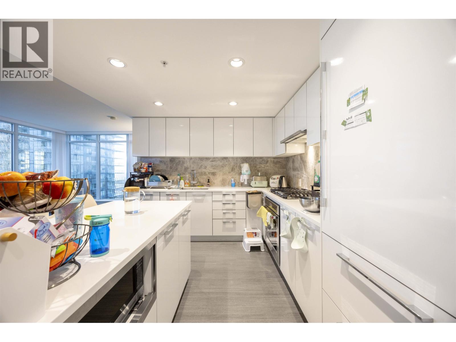 2801 6700 Dunblane Avenue, Burnaby, British Columbia  V5H 0J3 - Photo 3 - R3077921