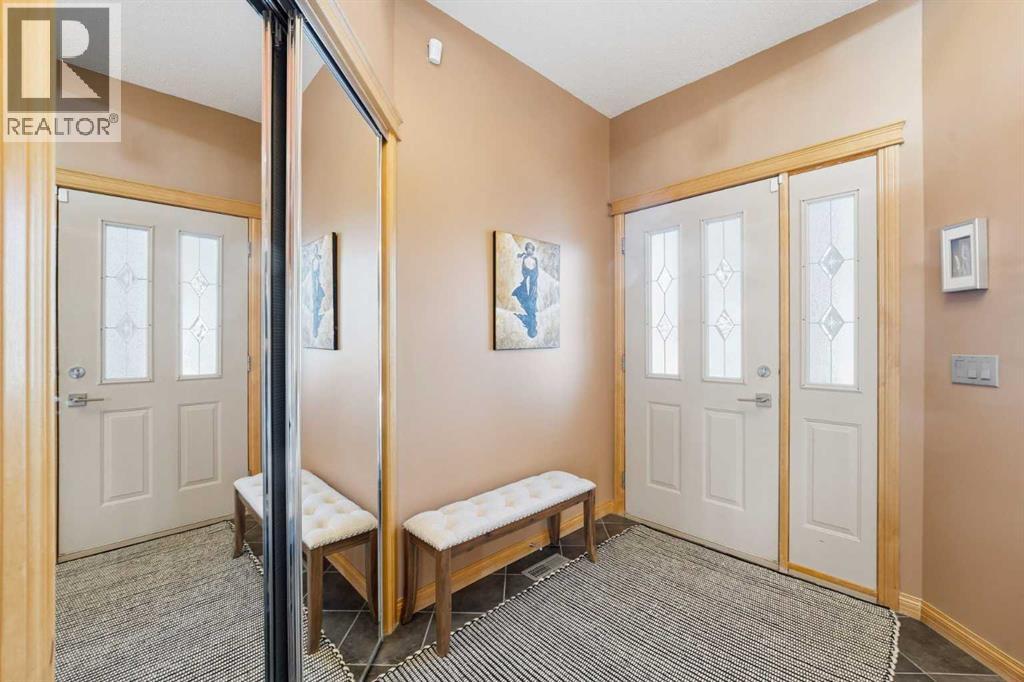 133 Royal Abbey Court Nw, Calgary, Alberta  T3G 4Y3 - Photo 3 - A2276926