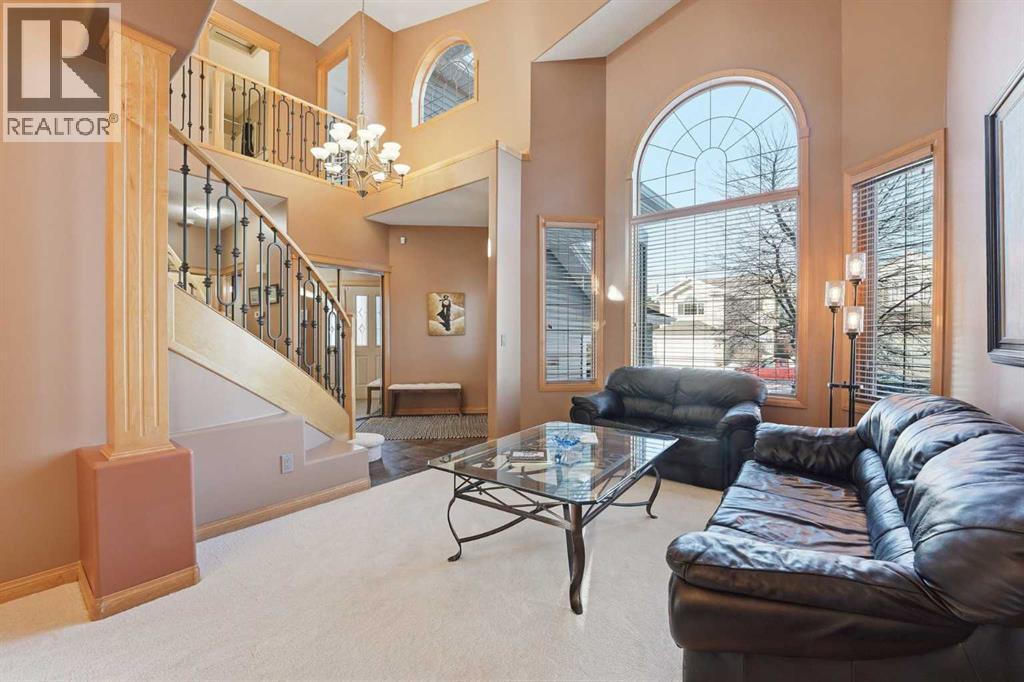 133 Royal Abbey Court Nw, Calgary, Alberta  T3G 4Y3 - Photo 6 - A2276926