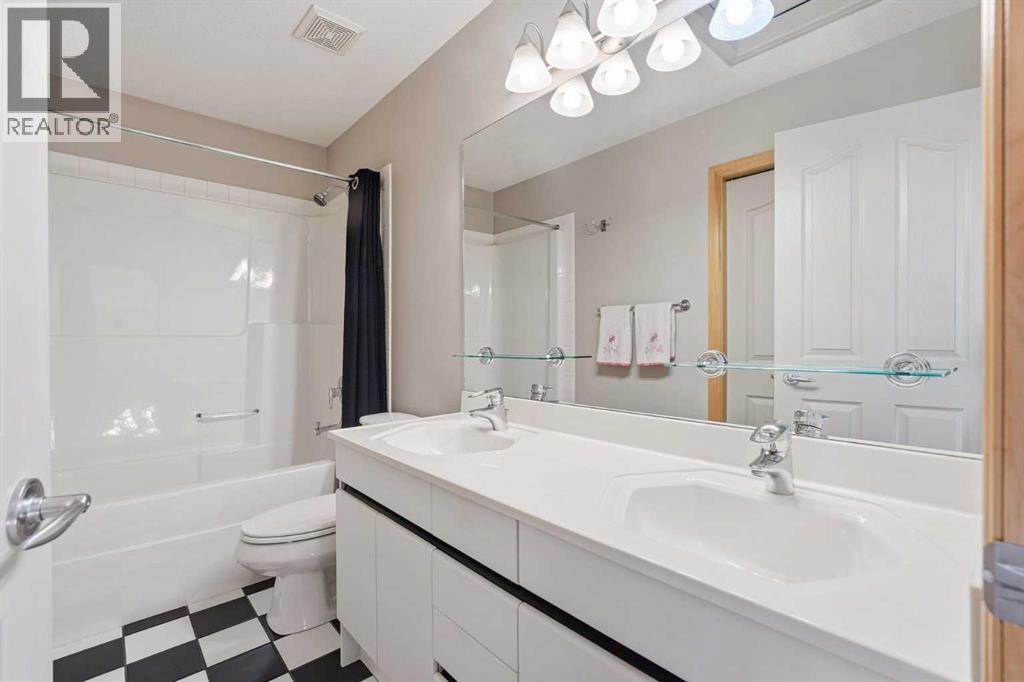 133 Royal Abbey Court Nw, Calgary, Alberta  T3G 4Y3 - Photo 29 - A2276926