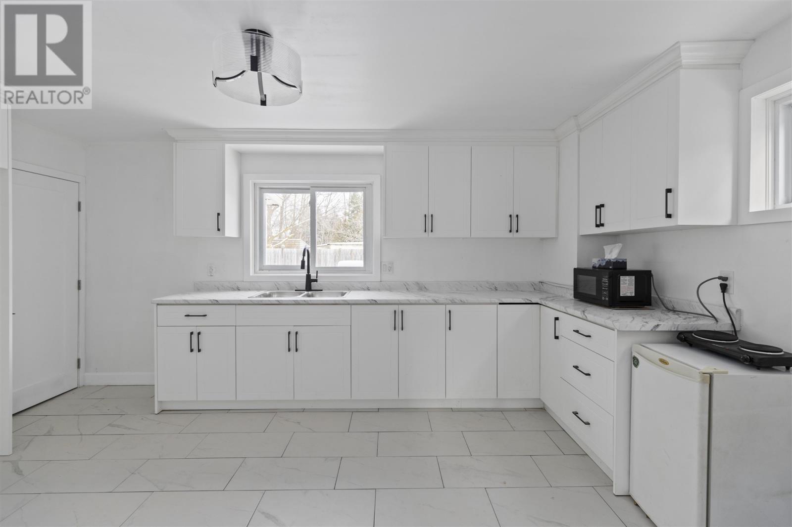 365 Bruce St, Sault Ste. Marie, Ontario  P6B 1R1 - Photo 12 - SM253421