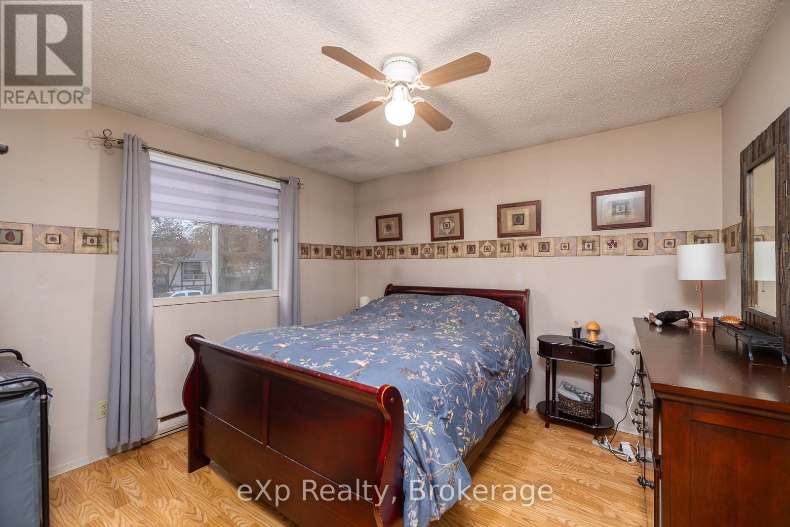 210 5th A Avenue W, Owen Sound, Ontario  N4K 6G8 - Photo 15 - X12685510