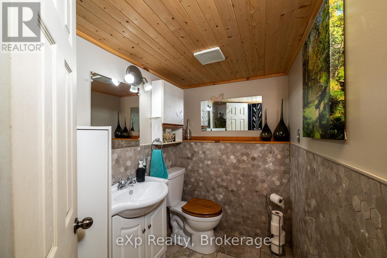 210 5th A Avenue W, Owen Sound, Ontario  N4K 6G8 - Photo 27 - X12685510