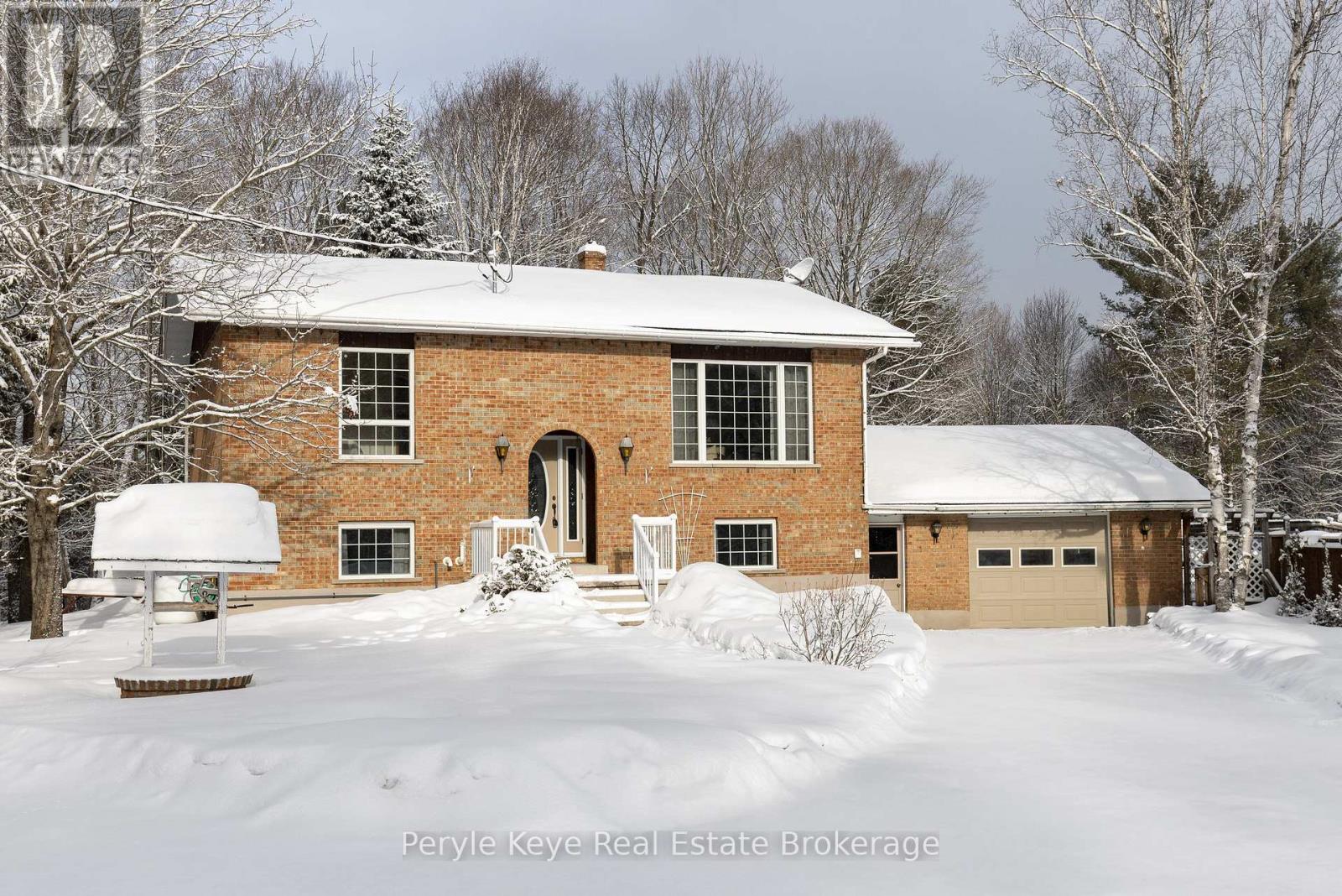 688 STEPHENSON 1 ROAD E, huntsville (stephenson), Ontario
