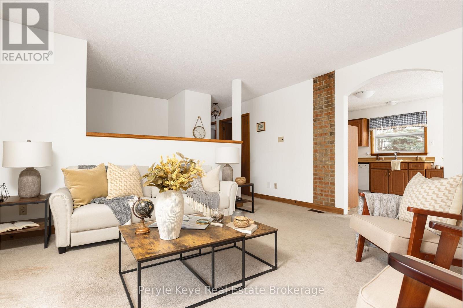 688 Stephenson 1 Road E, Huntsville (Stephenson), Ontario  P0B 1L0 - Photo 10 - X12685530