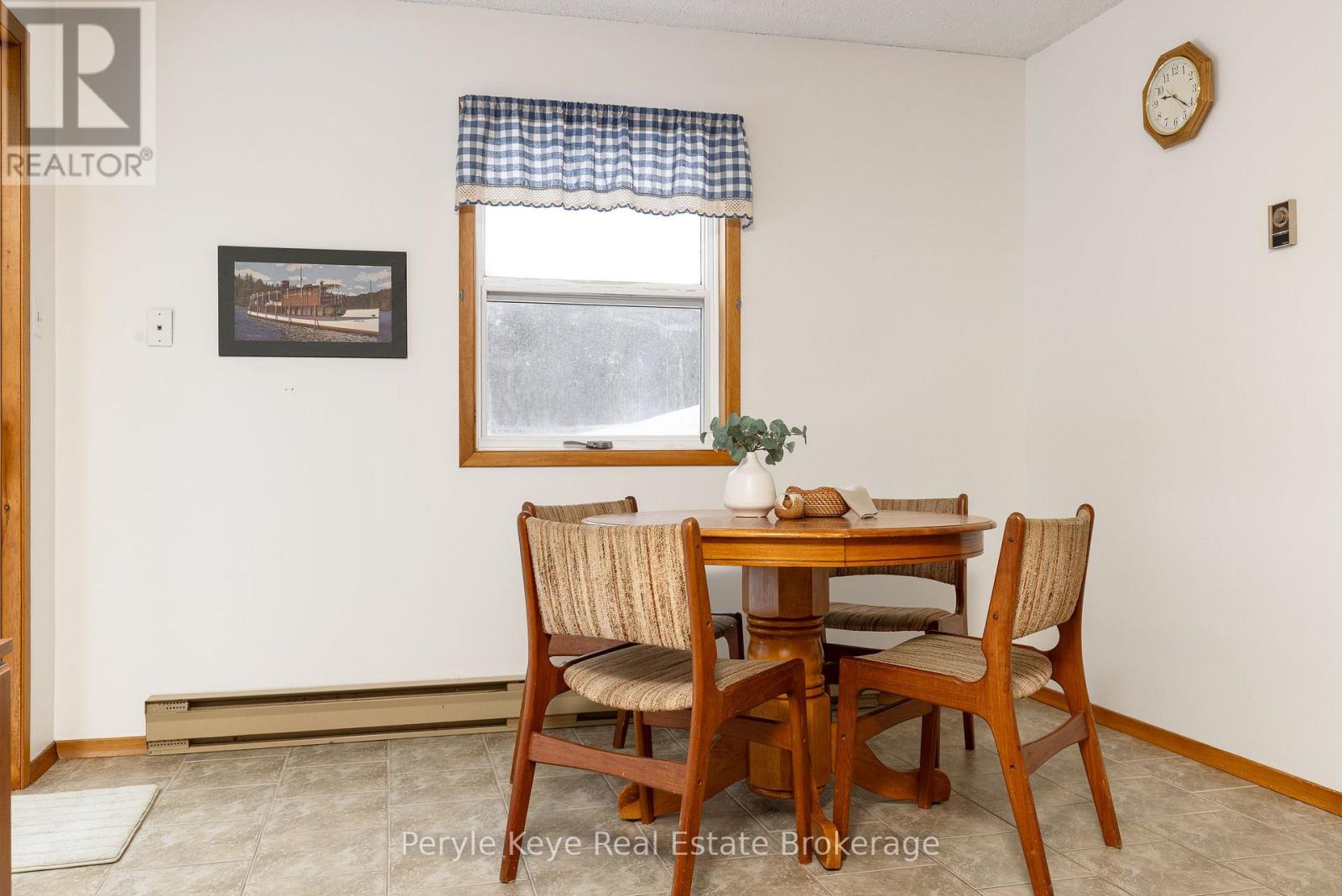 688 Stephenson 1 Road E, Huntsville (Stephenson), Ontario  P0B 1L0 - Photo 16 - X12685530