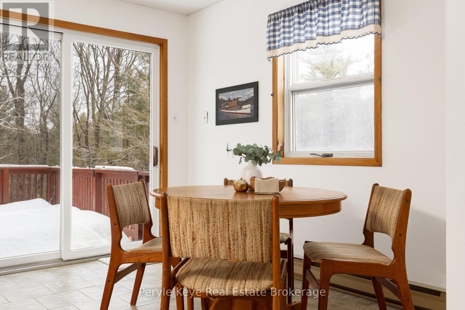 688 Stephenson 1 Road E, Huntsville (Stephenson), Ontario  P0B 1L0 - Photo 17 - X12685530