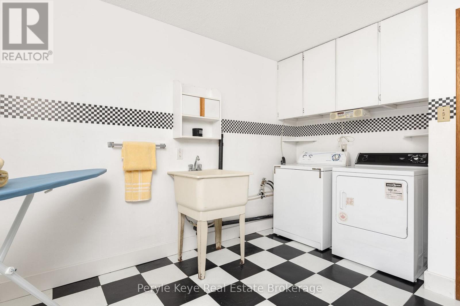 688 Stephenson 1 Road E, Huntsville (Stephenson), Ontario  P0B 1L0 - Photo 31 - X12685530