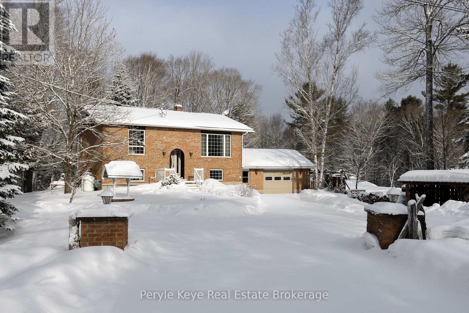 688 Stephenson 1 Road E, Huntsville (Stephenson), Ontario  P0B 1L0 - Photo 33 - X12685530