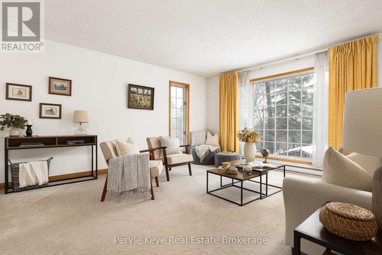 688 Stephenson 1 Road E, Huntsville (Stephenson), Ontario  P0B 1L0 - Photo 7 - X12685530