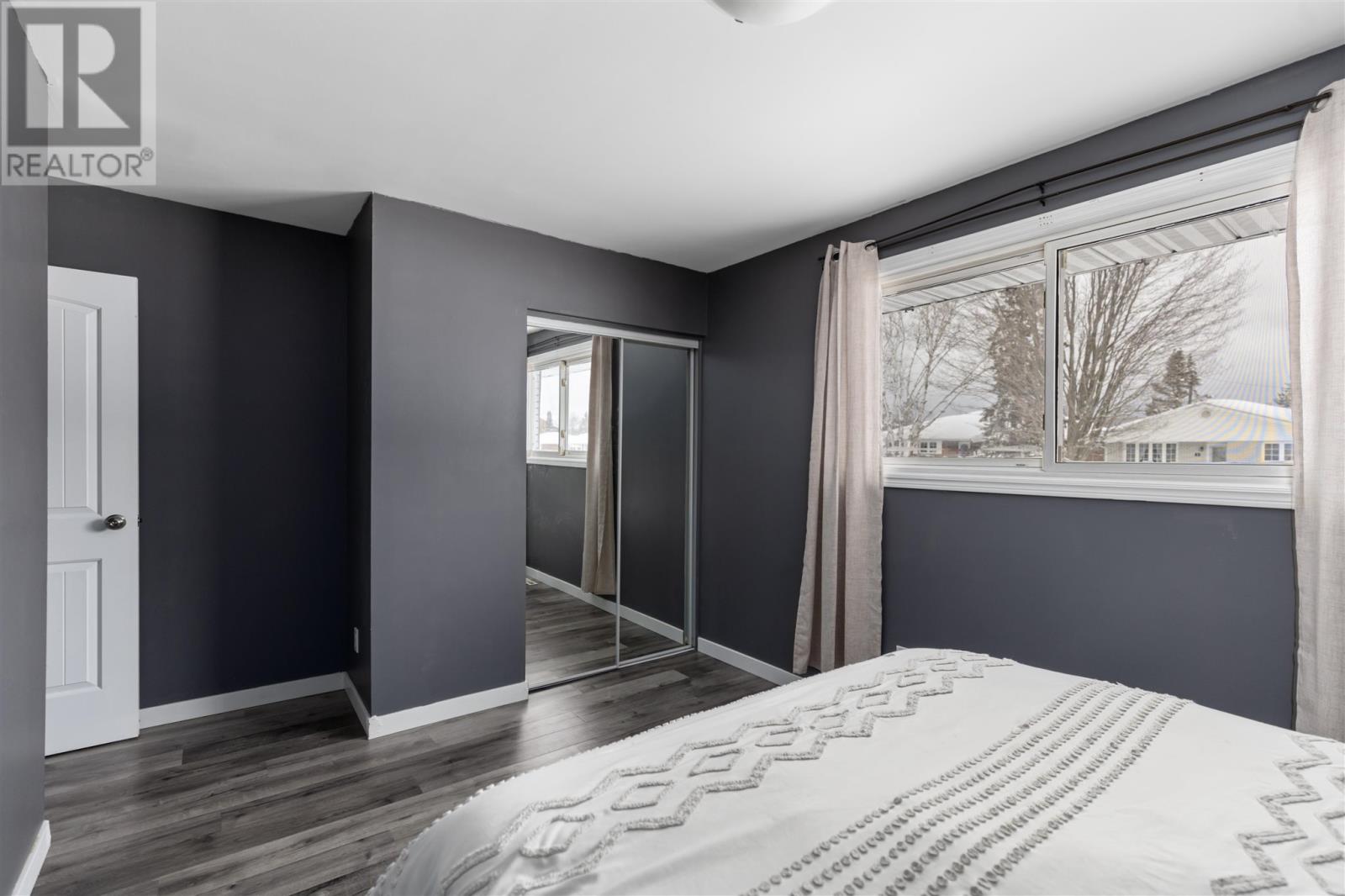 4 St. Michael's Sq, Sault Ste. Marie, Ontario  P6C 2V7 - Photo 17 - SM260016