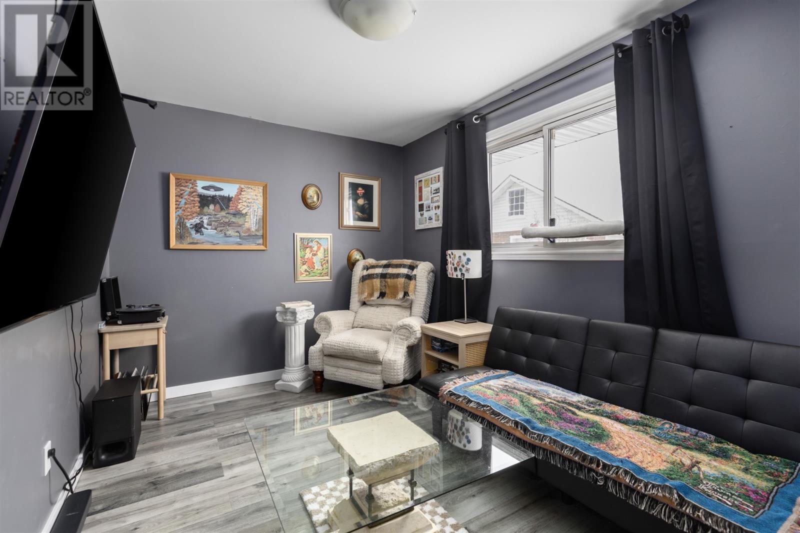 4 St. Michael's Sq, Sault Ste. Marie, Ontario  P6C 2V7 - Photo 11 - SM260016