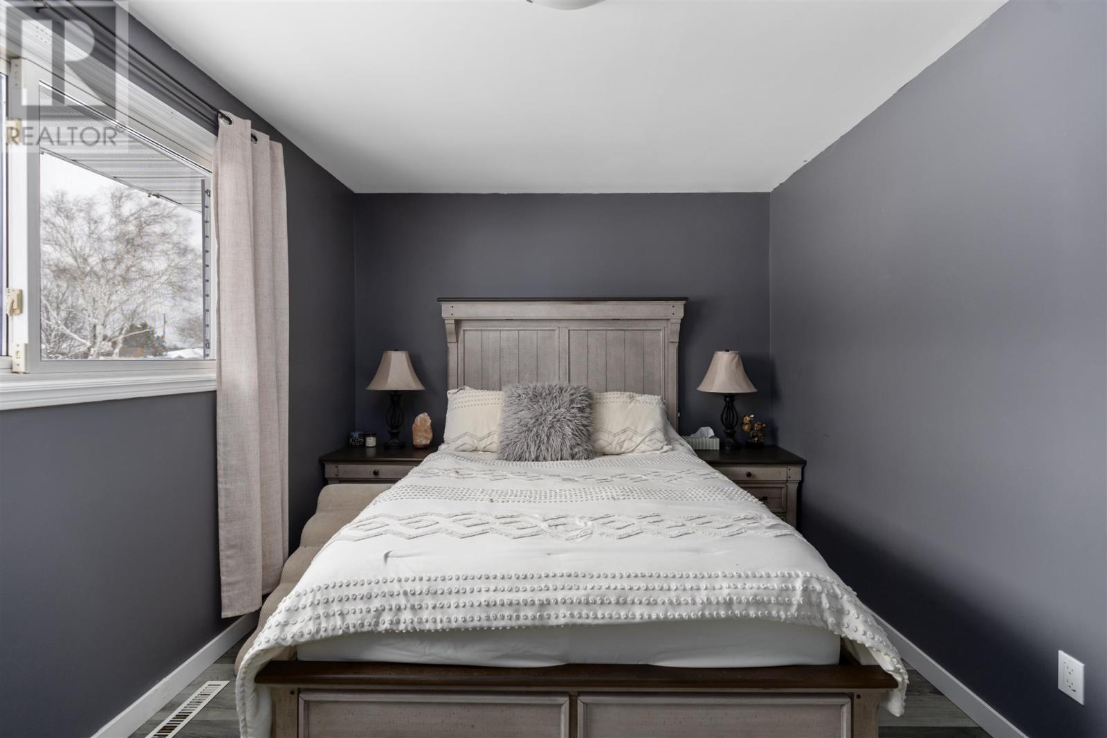 4 St. Michael's Sq, Sault Ste. Marie, Ontario  P6C 2V7 - Photo 18 - SM260016