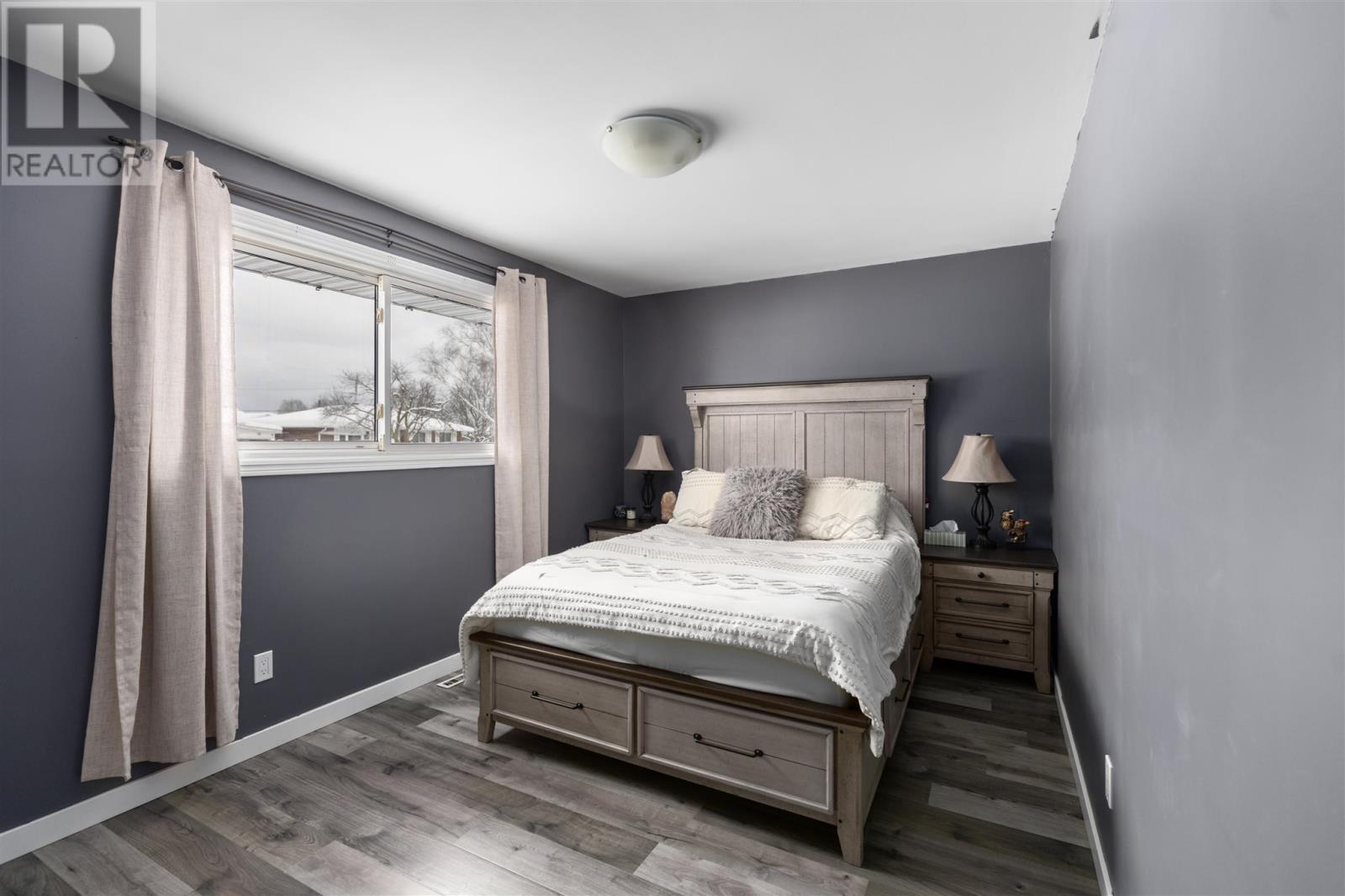 4 St. Michael's Sq, Sault Ste. Marie, Ontario  P6C 2V7 - Photo 16 - SM260016