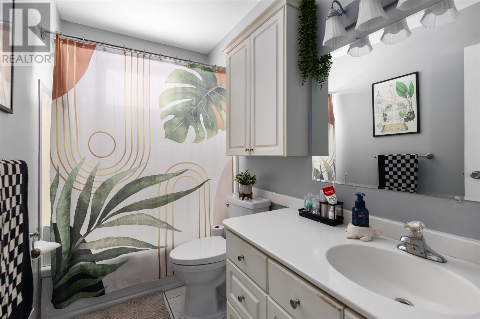 4 St. Michael's Sq, Sault Ste. Marie, Ontario  P6C 2V7 - Photo 13 - SM260016