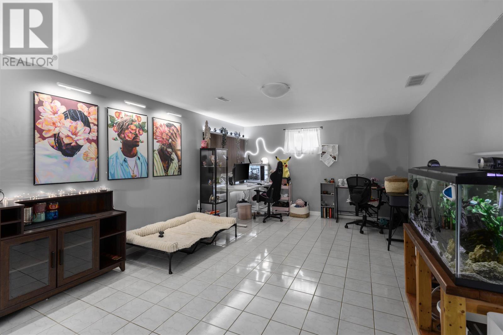 4 St. Michael's Sq, Sault Ste. Marie, Ontario  P6C 2V7 - Photo 22 - SM260016