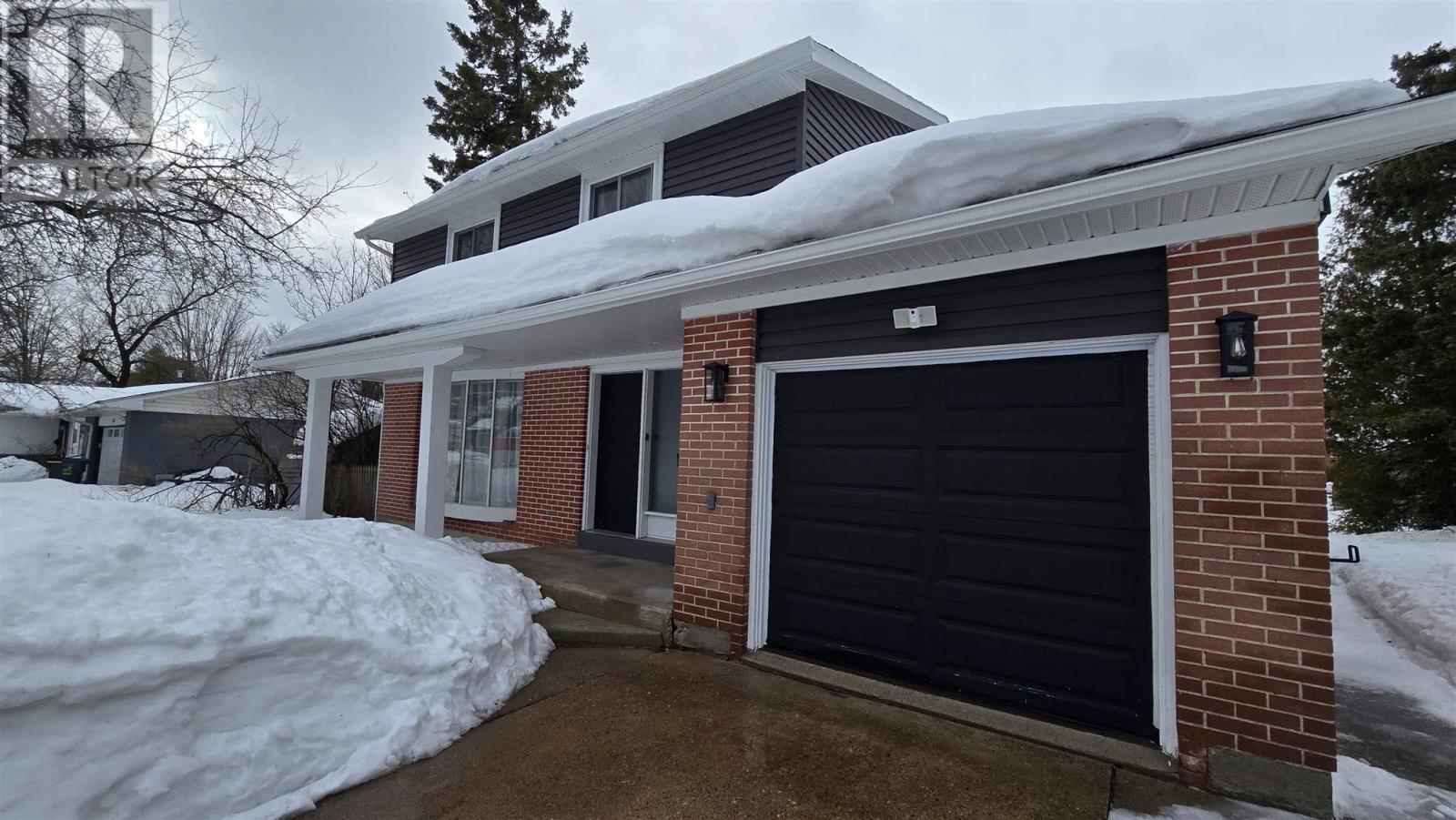 123 Palace Dr, Sault Ste. Marie, Ontario  P6B 5H7 - Photo 3 - SM260069