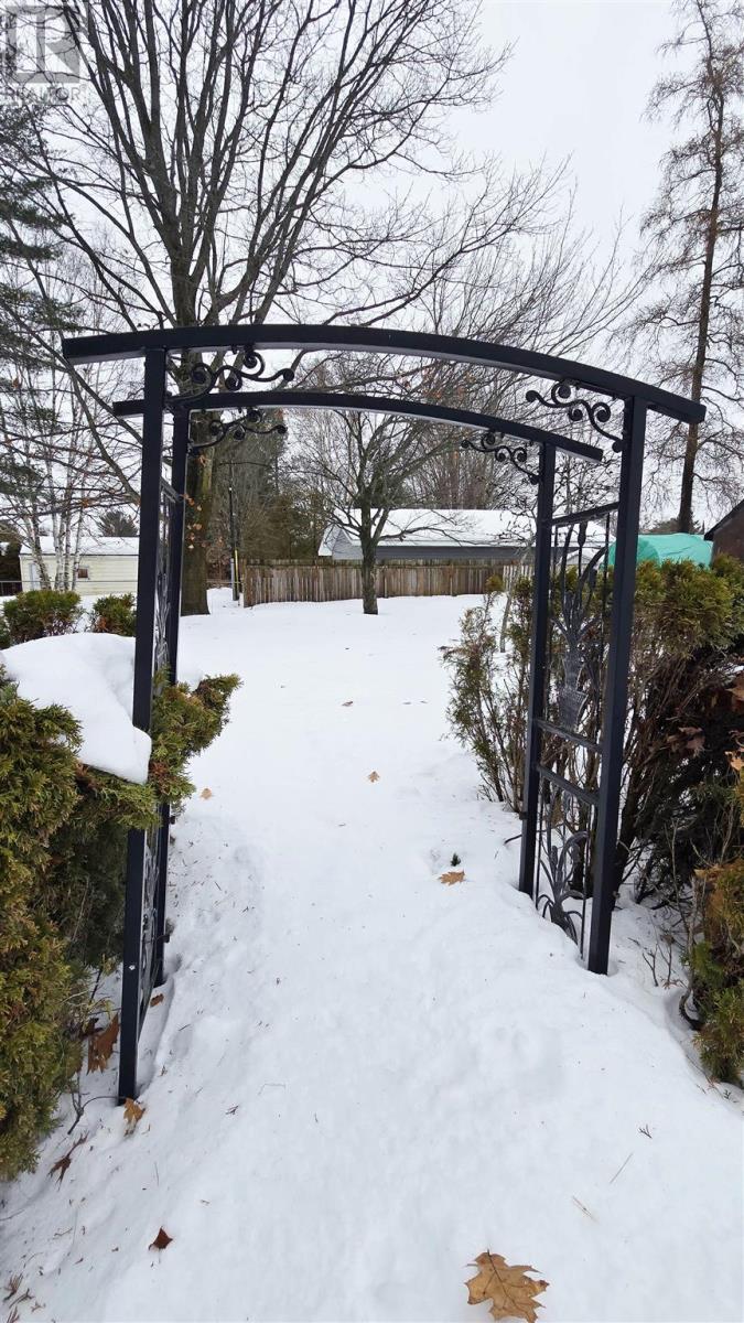 90 Market St, Sault Ste. Marie, Ontario  P6A 4T3 - Photo 43 - SM260073