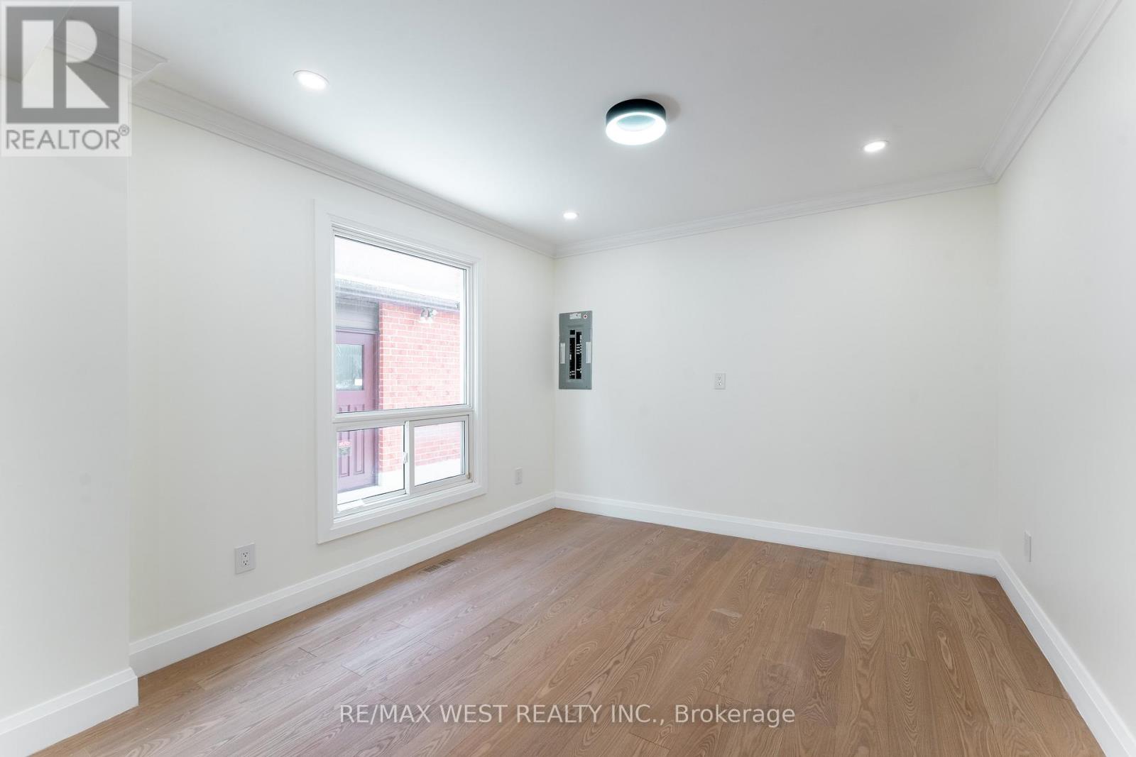 Main Fl - 188 Misty Meadow Drive, Vaughan, Ontario  L4L 3V7 - Photo 10 - N12683372