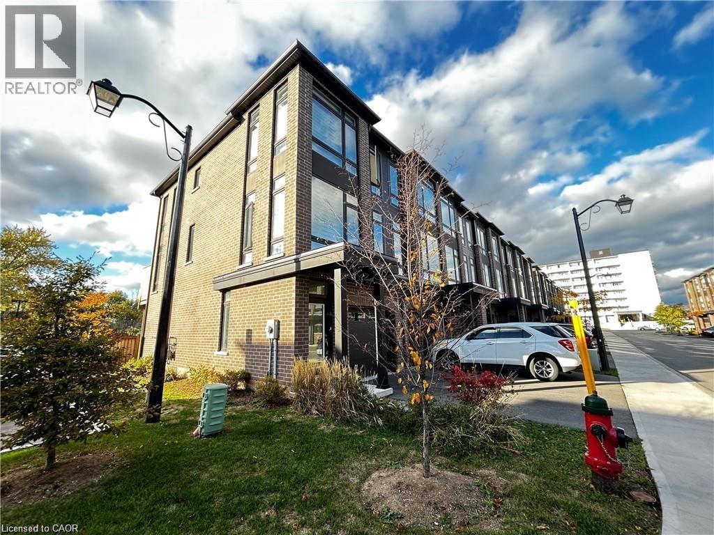 270 Melvin Avenue Unit# 16, Hamilton, Ontario  L8H 2K3 - Photo 2 - 40797632
