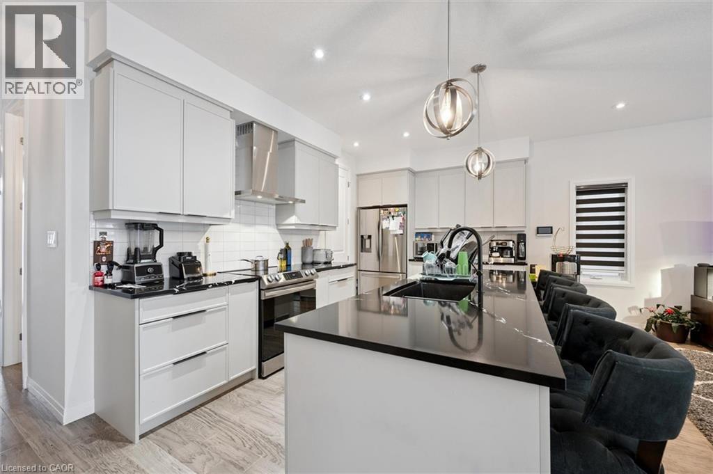 972 Stonecliffe Walk Unit# 18, Kitchener, Ontario  N2P 0K5 - Photo 21 - 40792292