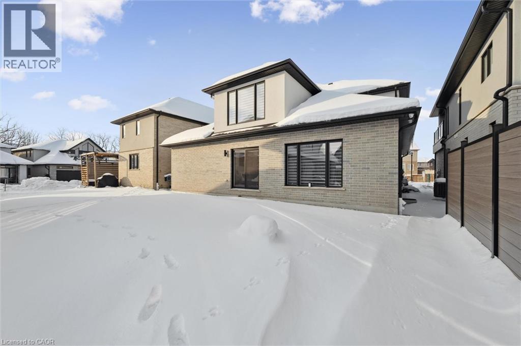 972 Stonecliffe Walk Unit# 18, Kitchener, Ontario  N2P 0K5 - Photo 48 - 40792292