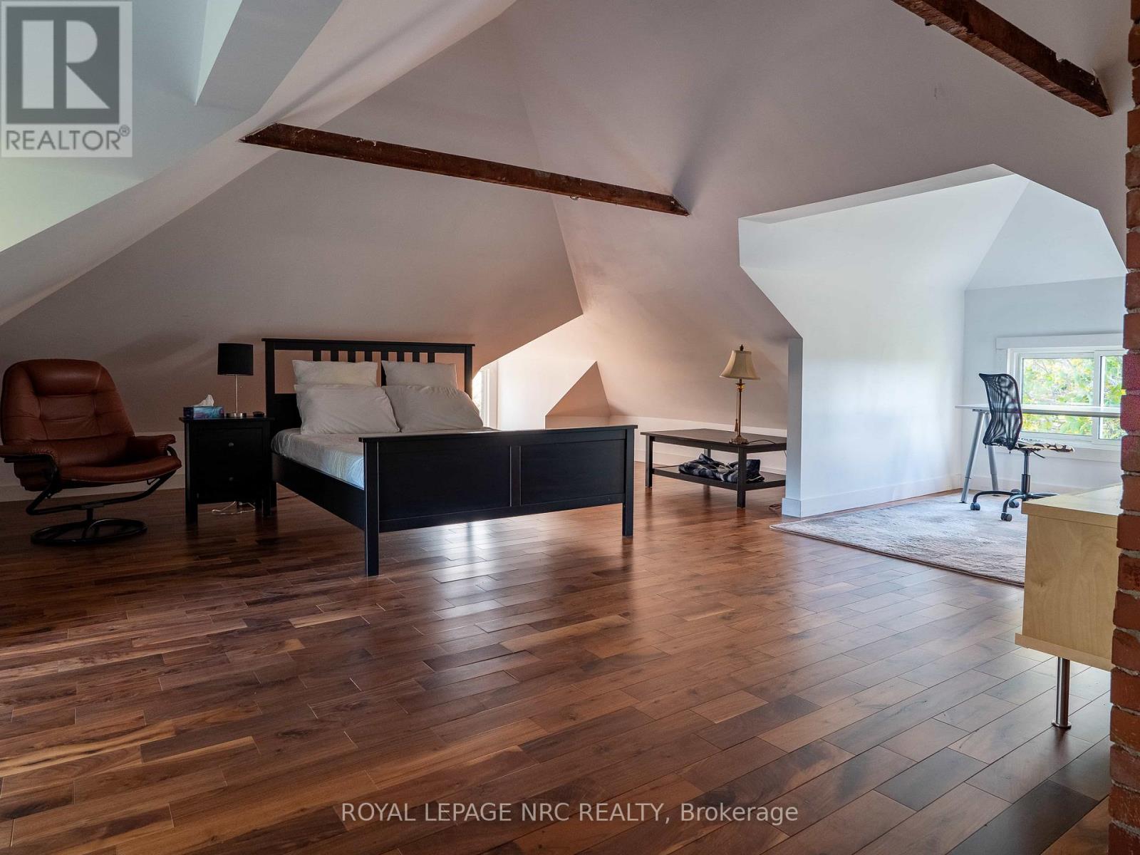 326 Lakeshore Road, Niagara-On-The-Lake, Ontario  L0S 1J0 - Photo 31 - X12589252