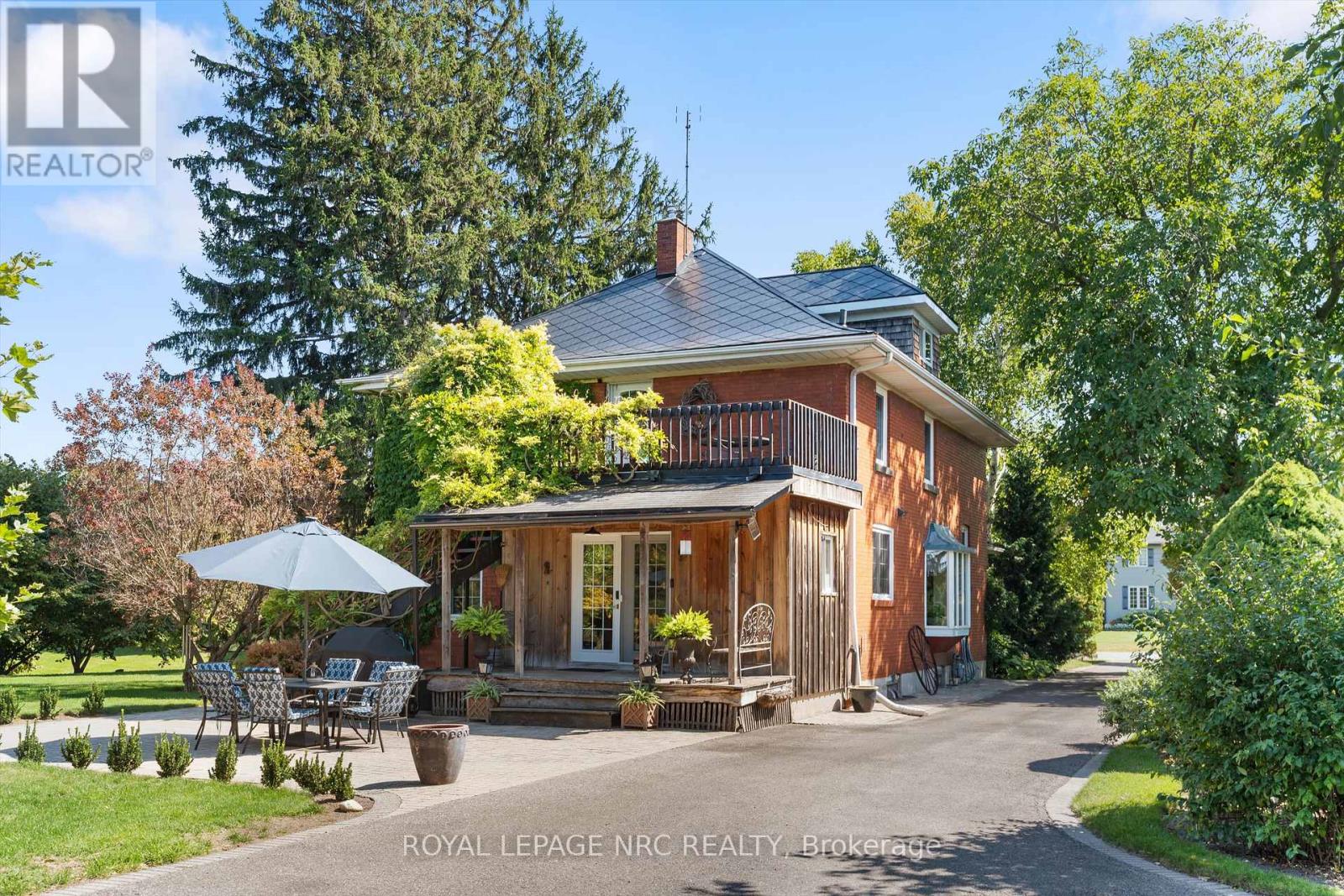 326 Lakeshore Road, Niagara-On-The-Lake, Ontario  L0S 1J0 - Photo 33 - X12589252