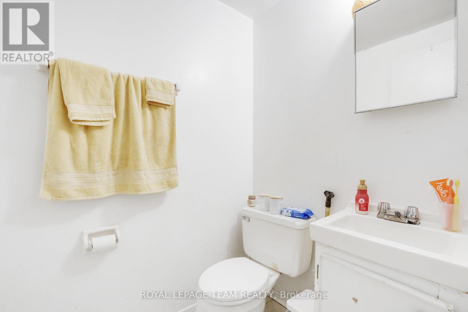 1807 Meadowbrook Road, Ottawa, Ontario  K1B 4W6 - Photo 26 - X12685518