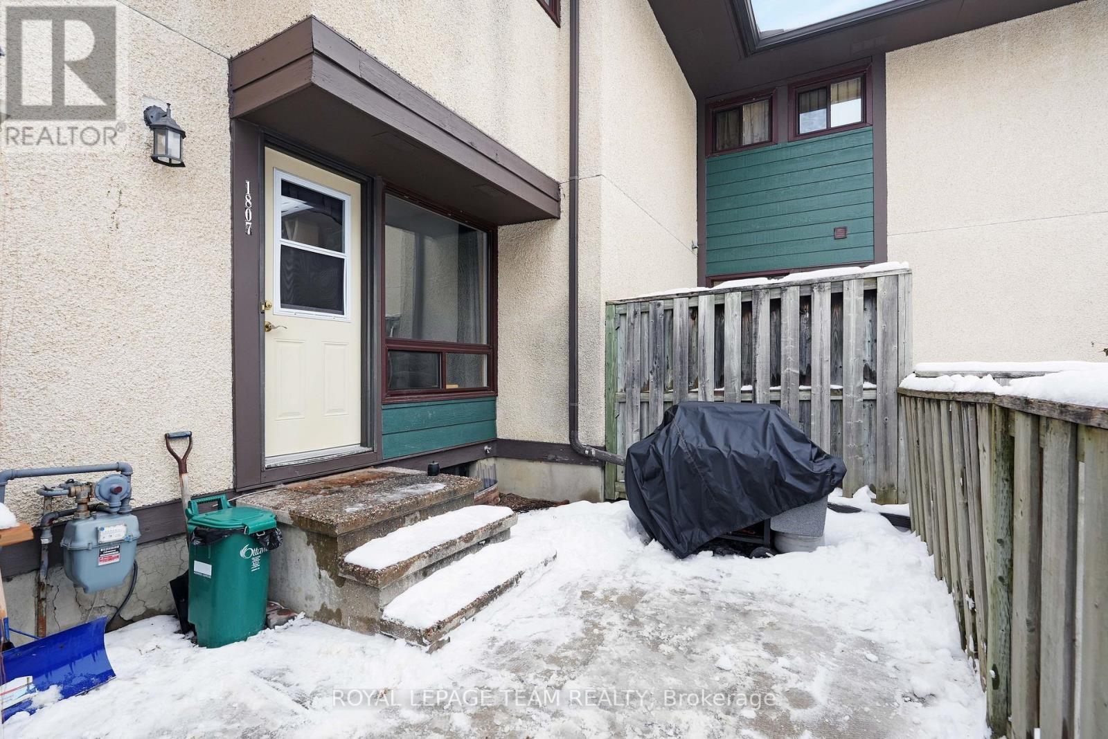1807 Meadowbrook Road, Ottawa, Ontario  K1B 4W6 - Photo 29 - X12685518