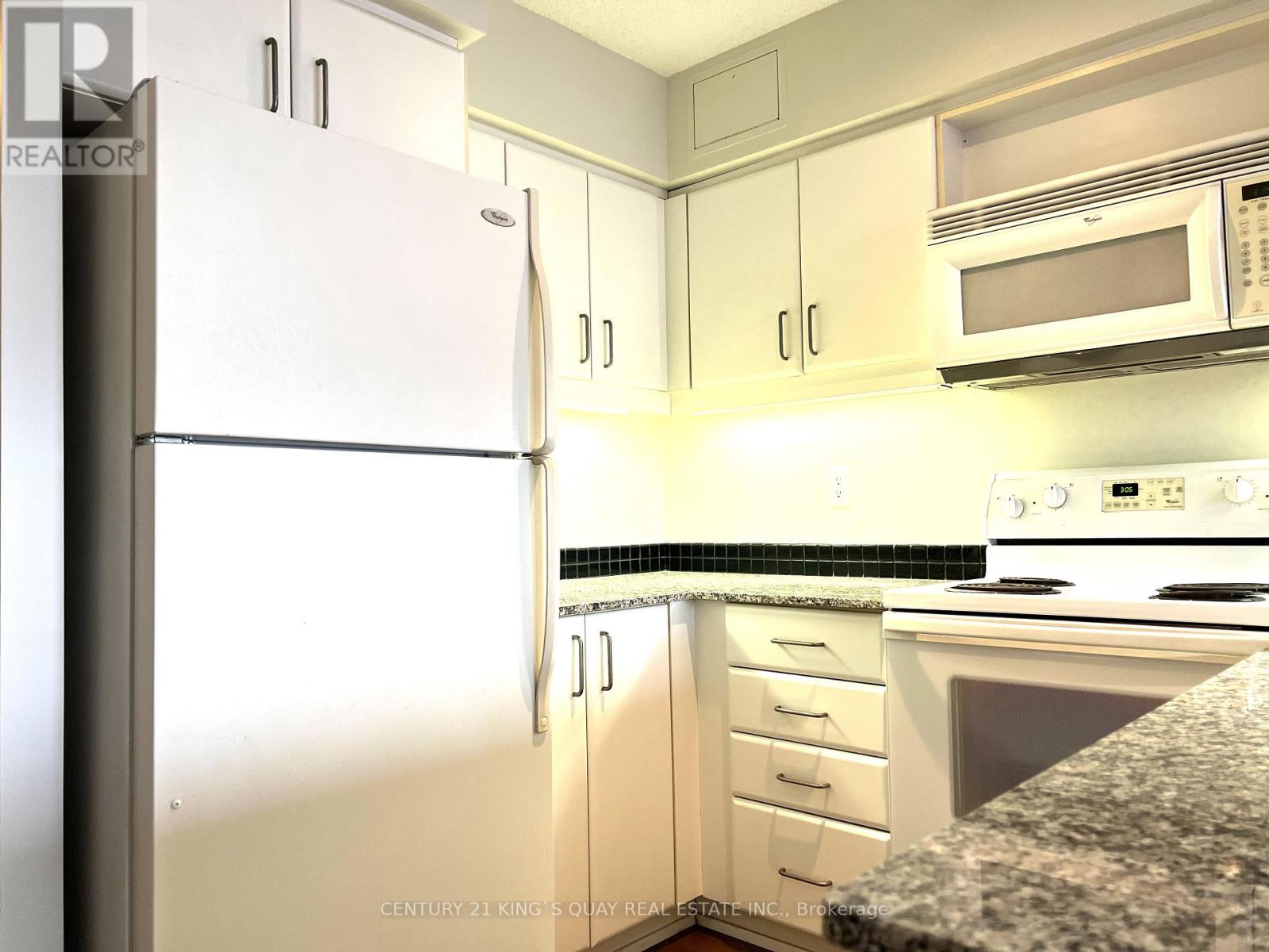 2411 - 33 Sheppard Avenue E, Toronto, Ontario  M2N 7K1 - Photo 12 - C12606002