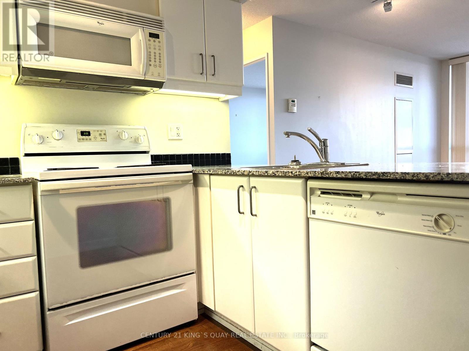 2411 - 33 Sheppard Avenue E, Toronto, Ontario  M2N 7K1 - Photo 13 - C12606002