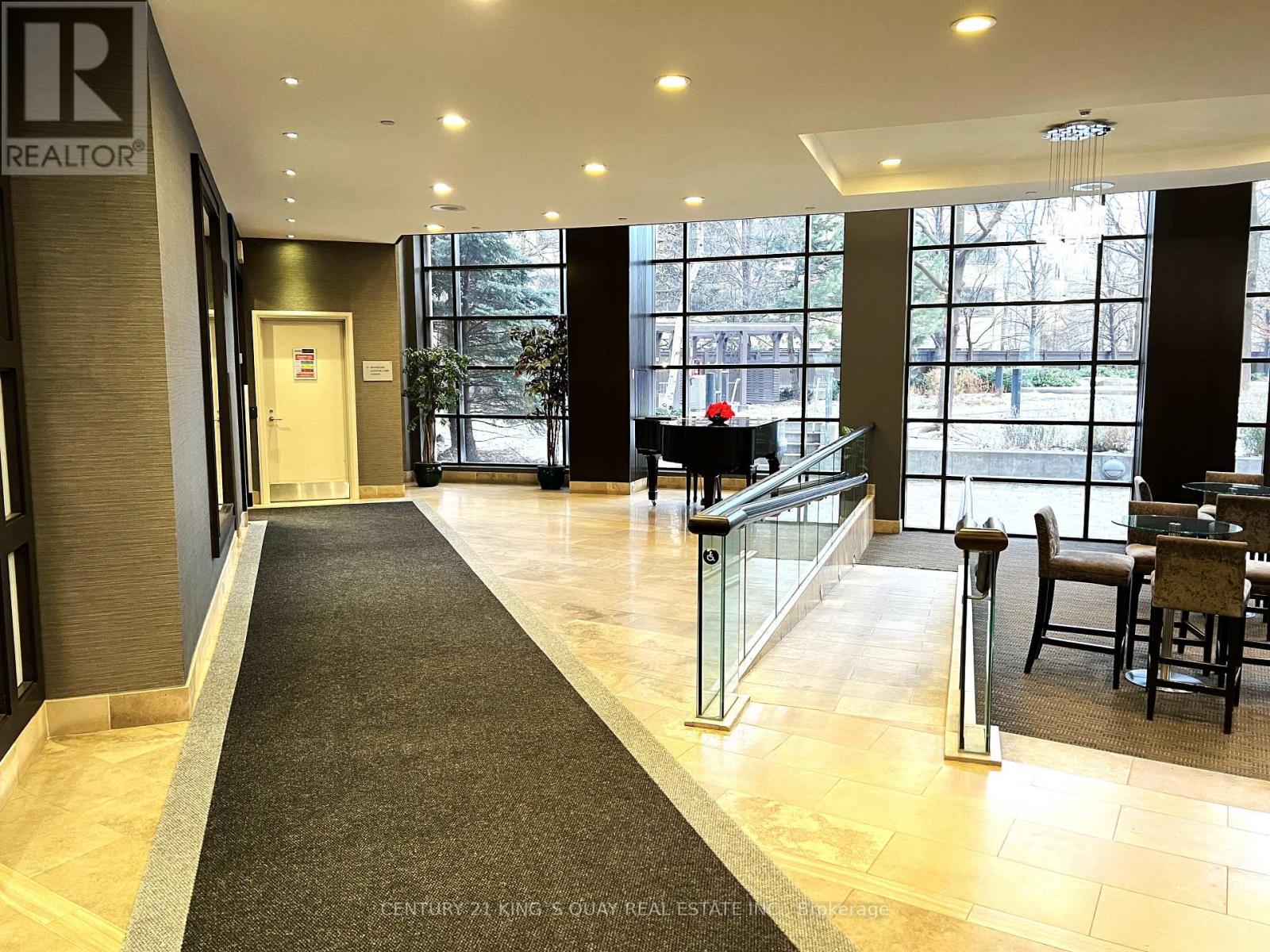 2411 - 33 Sheppard Avenue E, Toronto, Ontario  M2N 7K1 - Photo 5 - C12606002