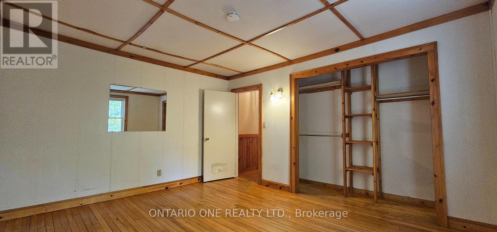 1479 11 Highway S, Gravenhurst, Ontario  P0E 1G0 - Photo 11 - X12685576