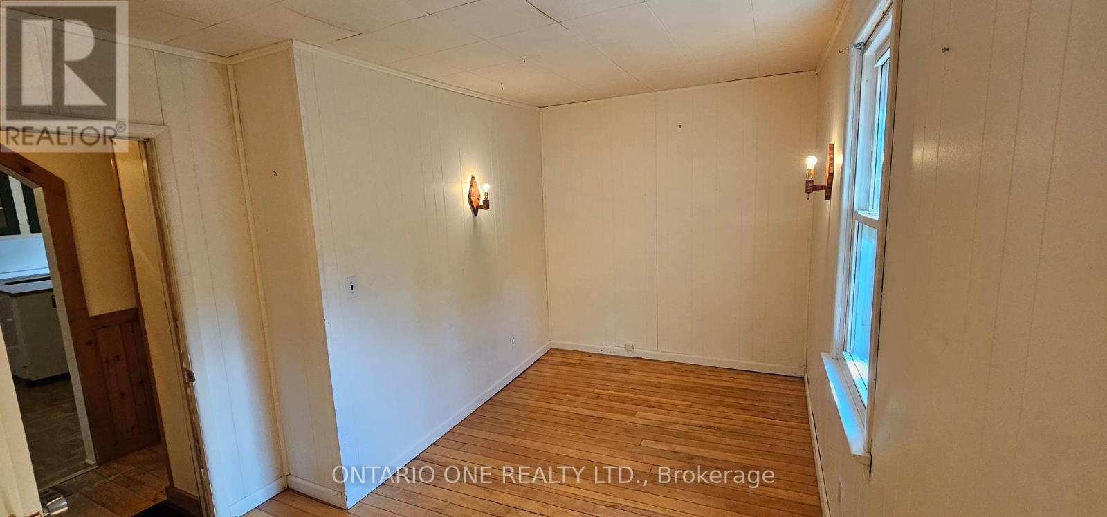 1479 11 Highway S, Gravenhurst, Ontario  P0E 1G0 - Photo 12 - X12685576